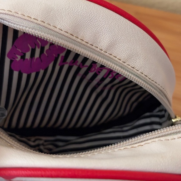 Betsey Johnson Luv Betsey Baseball Crossbody Bag with Hey Batter Batter print - Picture 10 of 14